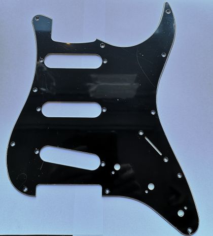 Catfish пикгард за Stratocaster 3 SC, 3-пластов, черен  683001