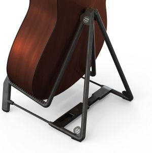 K&M  стойка за акустична  китара  »Heli 2« 17580