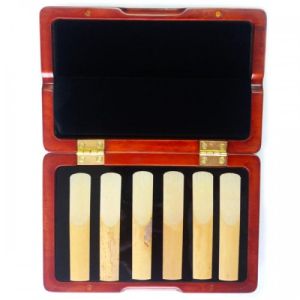 Wooden case for 6 simple reeds for Bb Clarinet